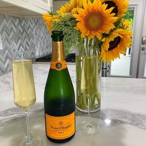 Meet your Posher, Lorie